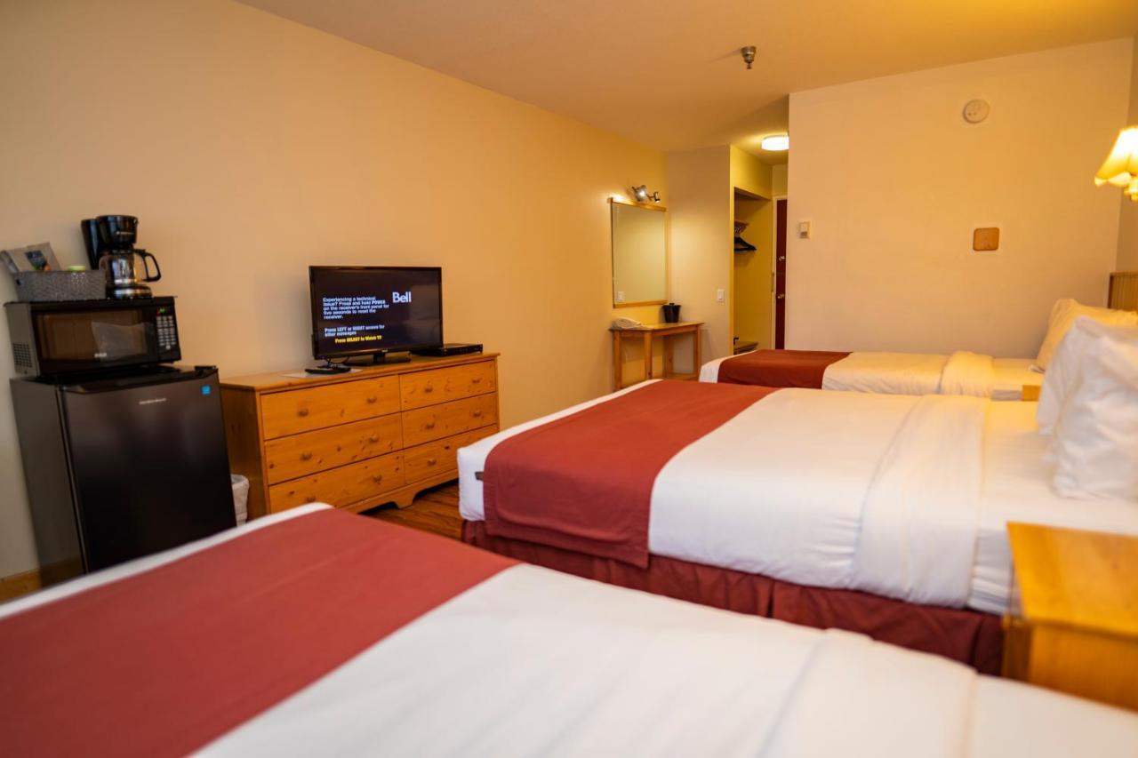 Canadas Best Value Inn- Riverview Hotel Whitehorse Exteriör bild