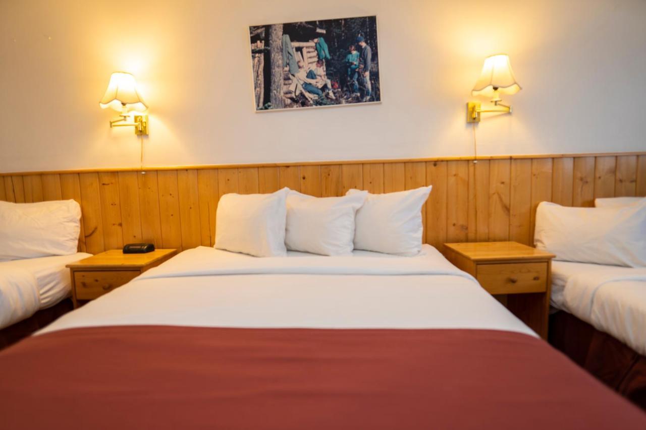 Canadas Best Value Inn- Riverview Hotel Whitehorse Exteriör bild