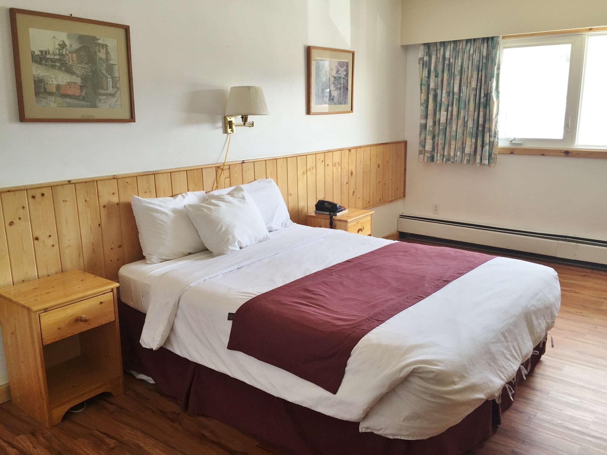 Canadas Best Value Inn- Riverview Hotel Whitehorse Exteriör bild